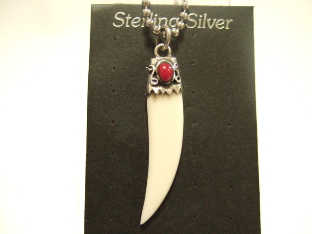 横浜最新 SILVER925銀ペンダント 牙アイボリー ♪ アンティーク風 2.1~2.4g 送料220円ξgtξ ξ46rs拍卖