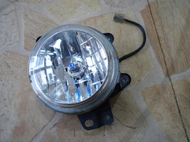 送料込み L900S ムーブ 12年式 フォグランプ 左 点灯確認OK拍卖