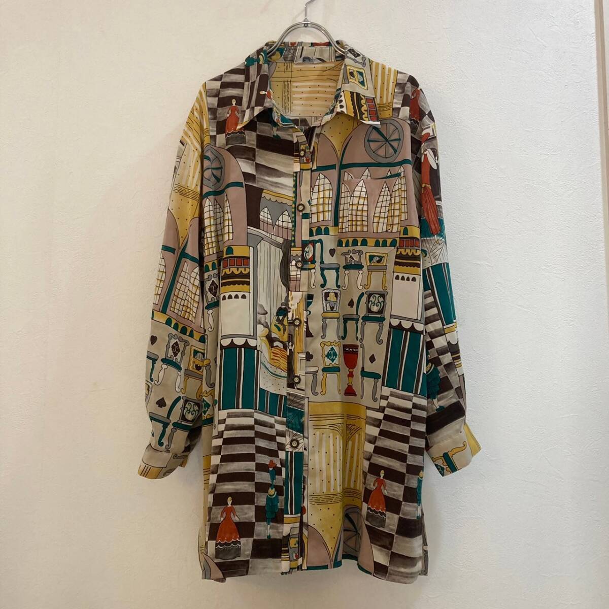 古着デザインシャツ★シャツワンピ総柄ポリシャツ ベージュ ブラウン レディース F拍卖