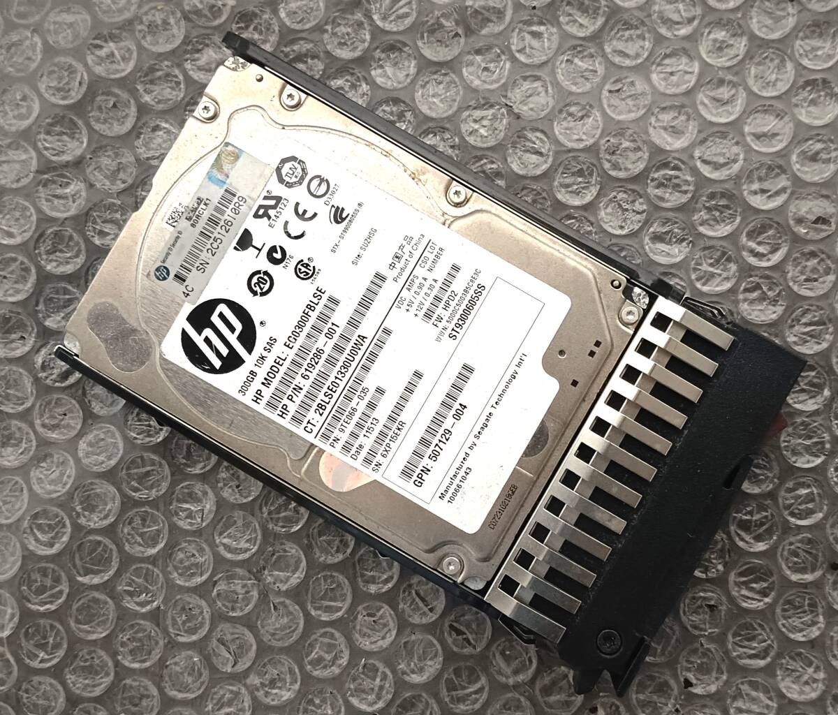 【中古パーツ】 2.5インチ HP EG0300FBLSE 10K 300GB ハードディスク マウンタ付き SAS HDD 正常/健康品 ■SAS2989拍卖
