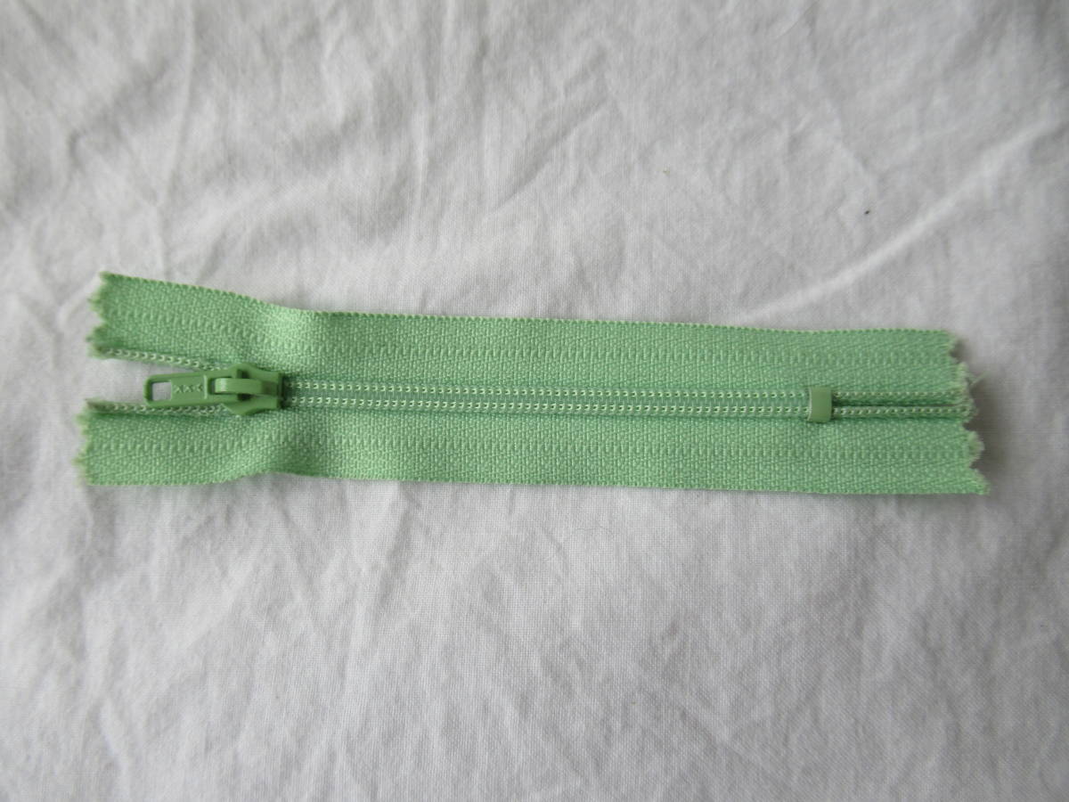 ファスナー YKK 9cm 薄いグリーン拍卖