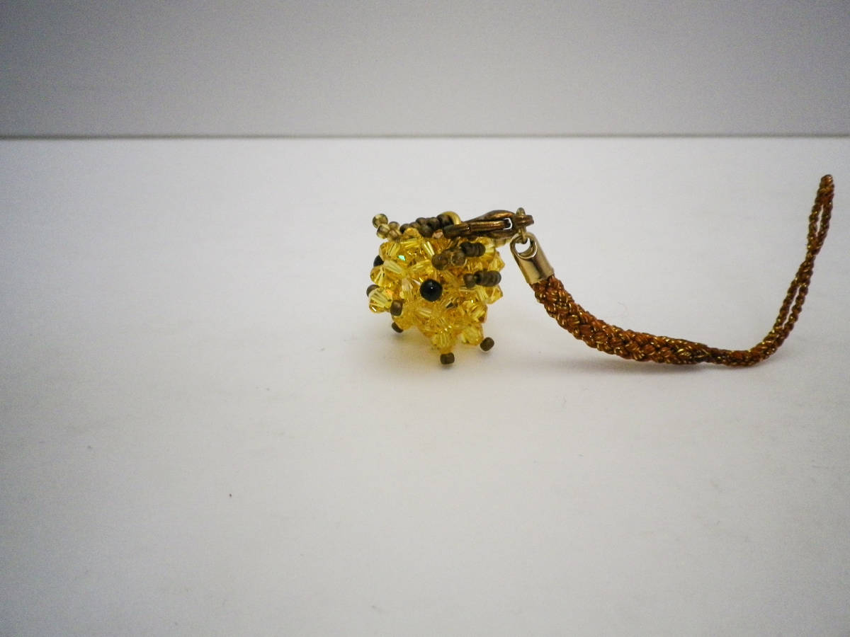 「イノシシ(猪)ストラップ・スワロフスキービーズ作品」4mm玉・ハンドメイド・未使用品【送料無料】「おかあさんのお針箱」002000158拍卖