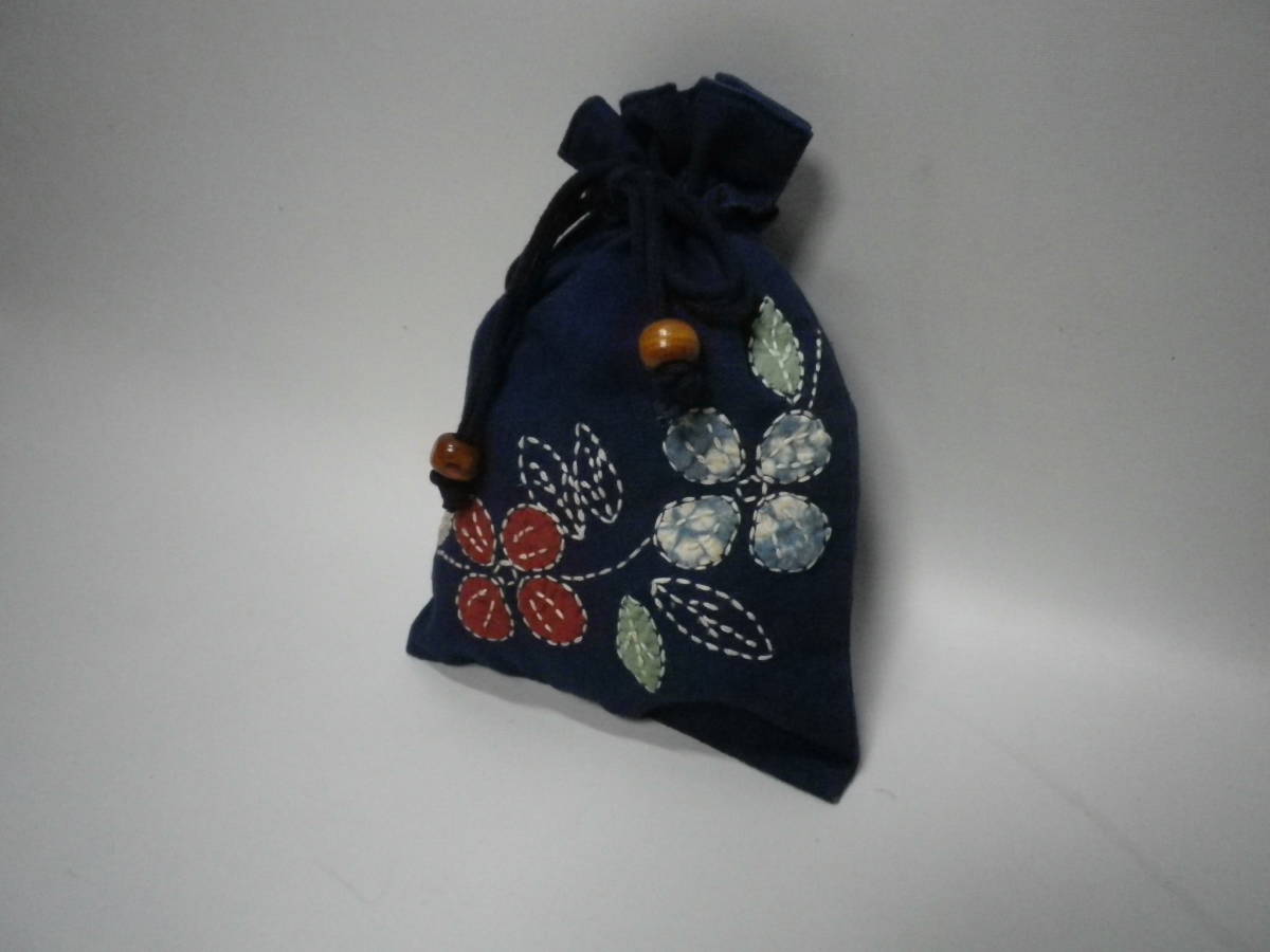 「巾着袋~紺色系・アップリケキルト刺繍」未使用【送料無料】「おかあさんのお針箱」00200226拍卖