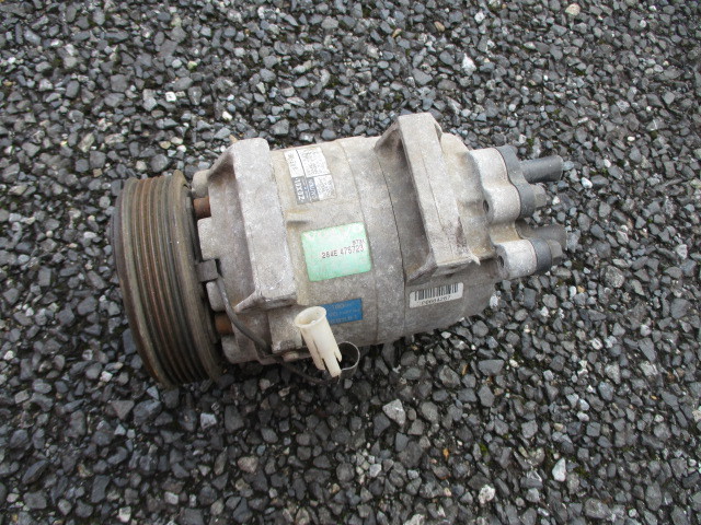 ■ボルボ V70 コンプレッサー 中古 SB 8708581 部品取あり エアコン AC ■拍卖