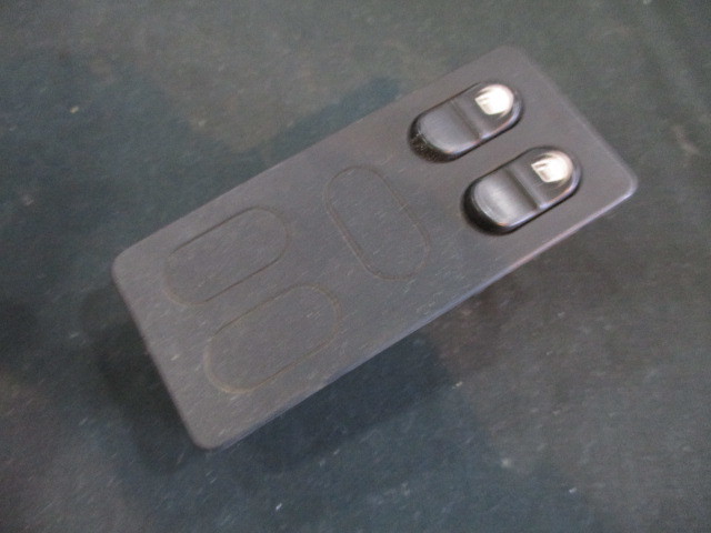 ■サーブ 900 ターボ パワーウインド スイッチ 中古 クラシック AB20S 9501912 9125212 部品取あり 2ドア クーペ ■拍卖