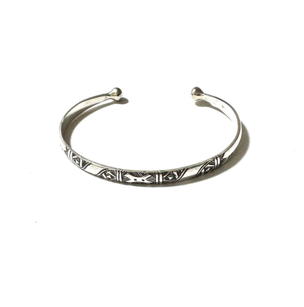トゥアレグシルバーバングル シルバーバングル シルバーブレスレット シルバー バングル ブレスレット拍卖