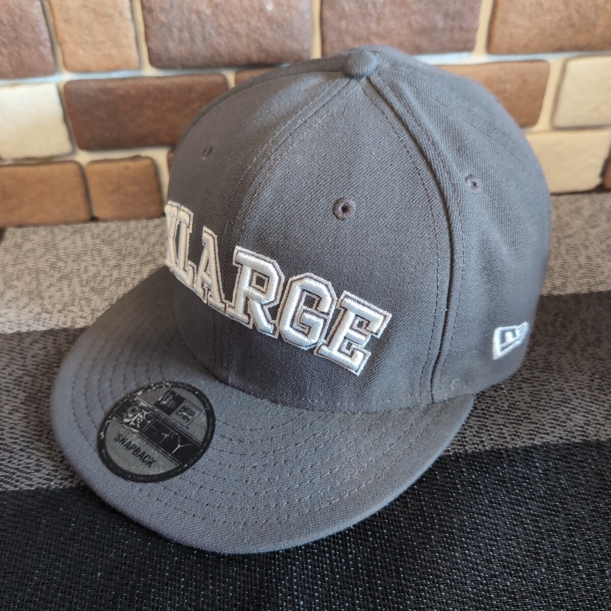 ☆★ ニューエラ XLARGE エックスラージ グレー スナップバック キャップ 帽子 ベースボール NEWERA ★☆拍卖