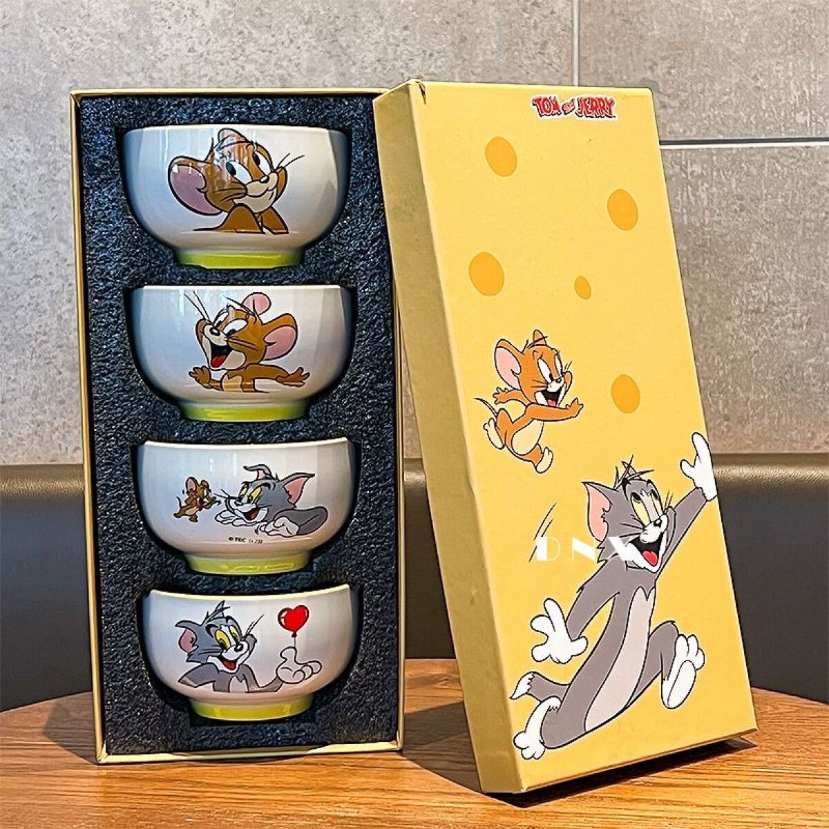 トムとジェリー コラボ陶器ボウル 新作おしゃれ食器 ギフトボックス入り ご飯茶碗 カップル用 誕生日プレゼント 茶碗拍卖