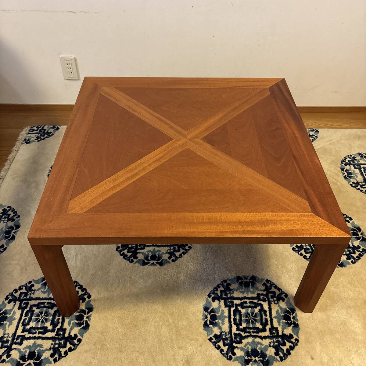 ケアホルム テーブル Poul Kjrholm PK70 (高さ40cm) by PP Mbler拍卖