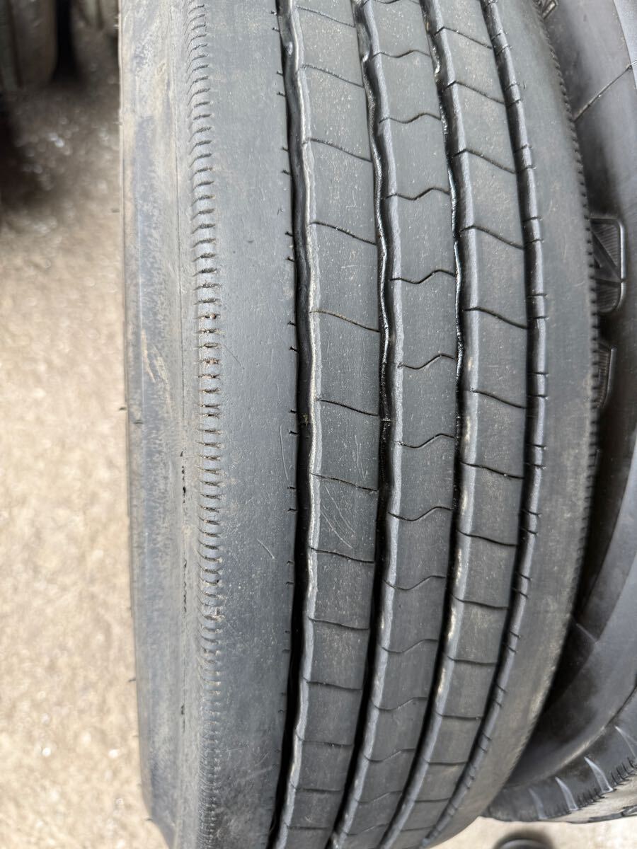 4トン DUNLOP 225/80R17.5 123/122L DECTES SP122 夏 トラックタイヤ 2020年製 9ミリ 1本拍卖