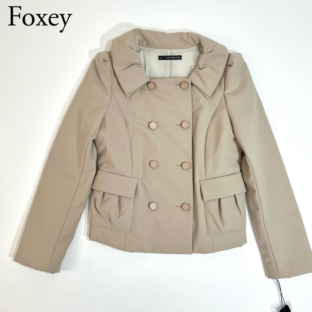 美品 FOXEY NEW YORK フォクシーニューヨーク ダウンジャケット ブルゾン アウター ダブルボタン 中綿入り ベージュ 38 レディース 拍卖