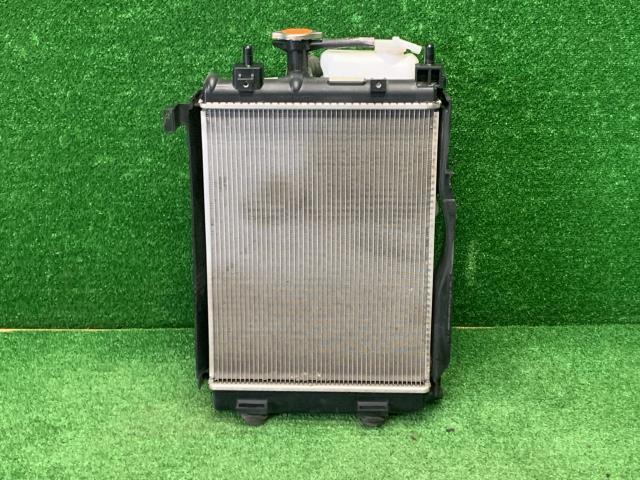 ピクシスエポック DBA-LA310A ラジエータ 16400-B2370拍卖