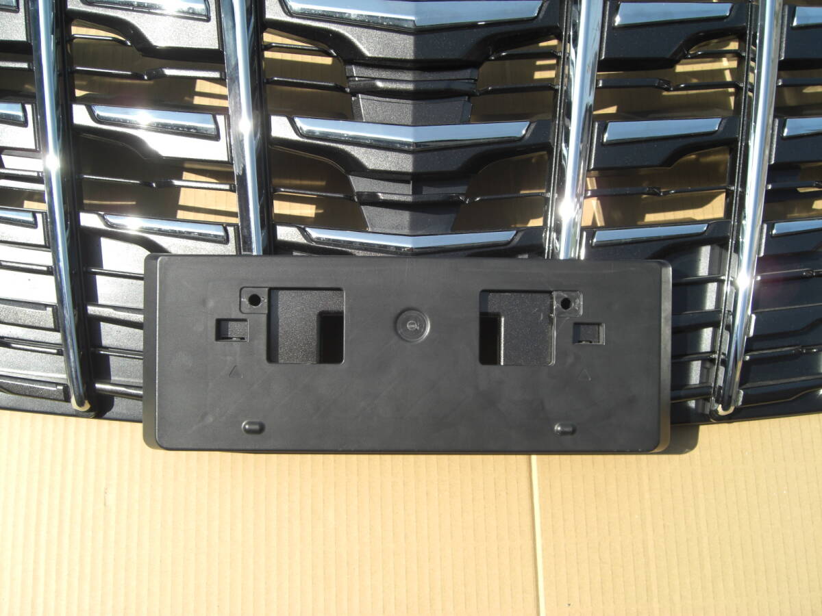30系 後期 アルファード 純正フロント用 ナンバーポケット ナンバーフレーム 台座 フロントグリル拍卖