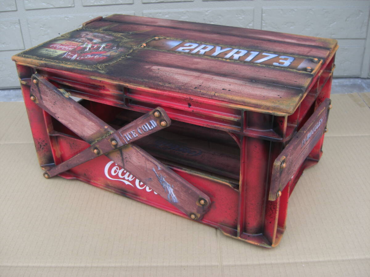 レトロペイント コカ・コーラ Coca Cola レトロ風 ビンテージ感 アンティーク感 コカコーラ ボトルケース テーブル拍卖