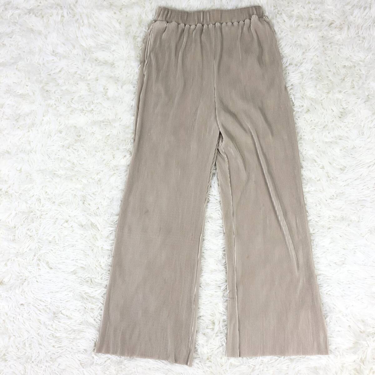 【美品】ローリーズファーム プリーツワイドパンツ S-L 光沢 ベージュ拍卖