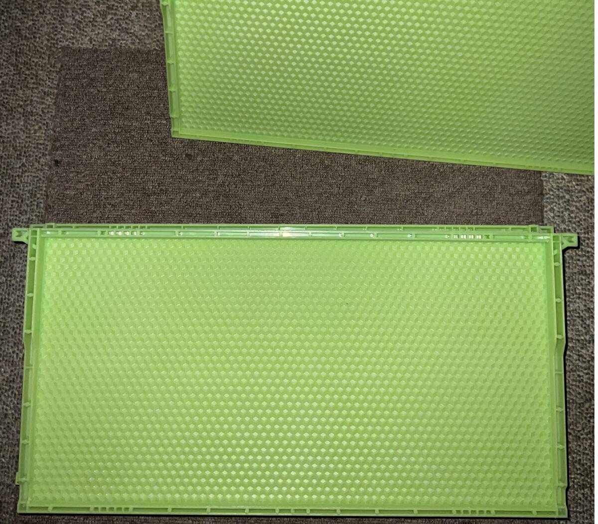 ☆ プラスチック雄蜂スソ枠 5枚 ダニ駆除用(養蜂器具)☆拍卖