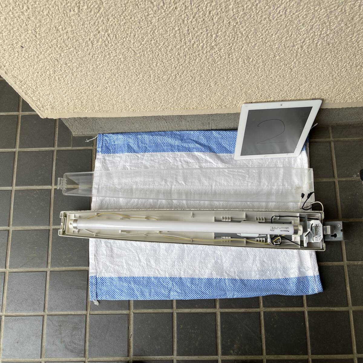 (TANE) ナショナル National 直管蛍光灯照明器具 YF 21539 50Hz 屋外用 グロー式 道路灯 松下電工 100V 22W 18W 中古 JUNK拍卖