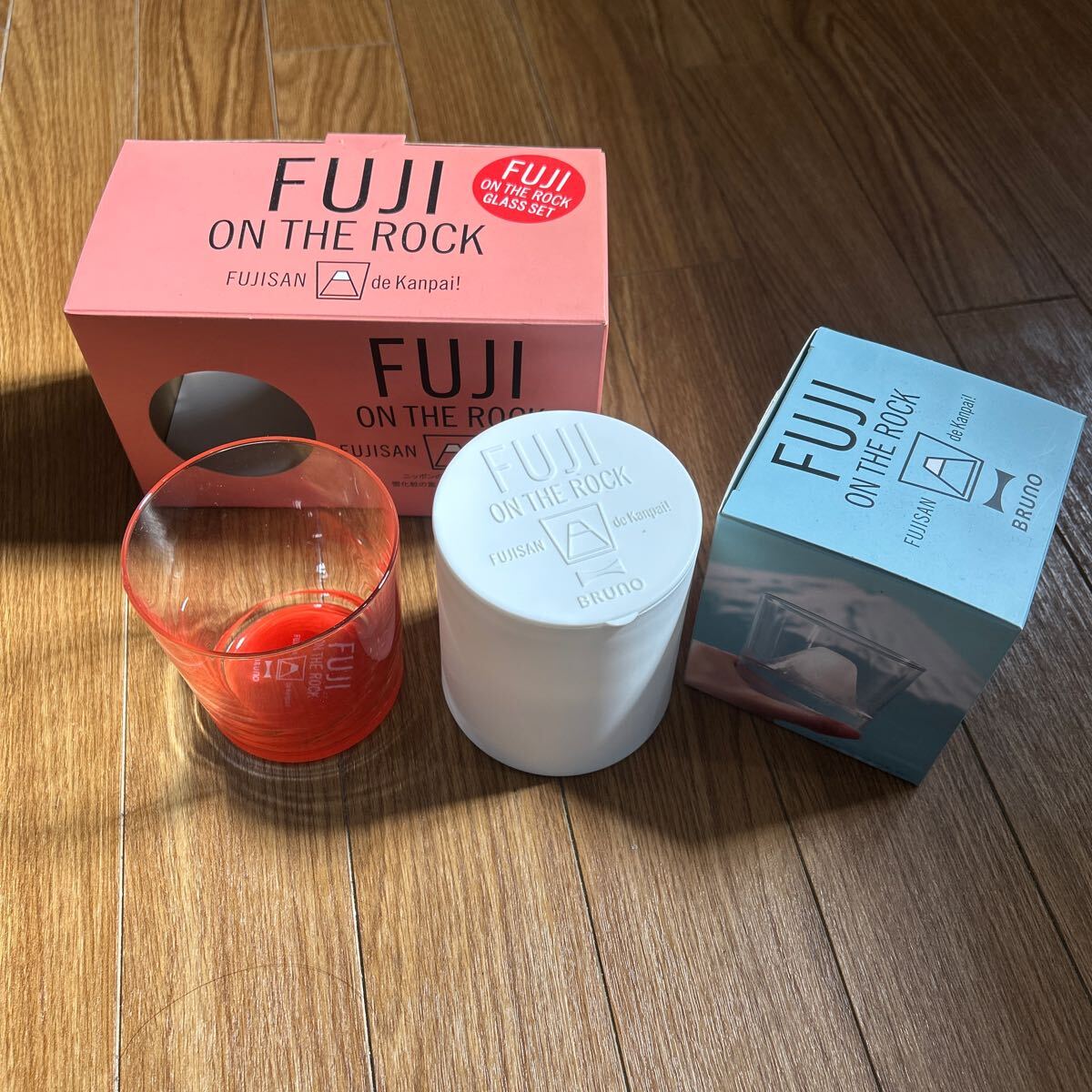 【新品未使用】BRUNO グラス 製氷器セット 雪化粧の富士山がつくれる製氷器 富士山 FUJI ON THE ROCK GLASS SET 拍卖