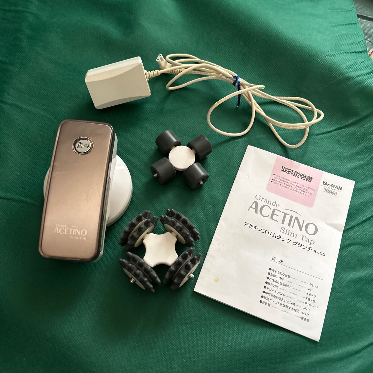 ★ヤーマン YA-MAN アセチノ スリムタップ グランデ IB-210 3D美容ローラー 家庭用美容器【ジャンク品】拍卖