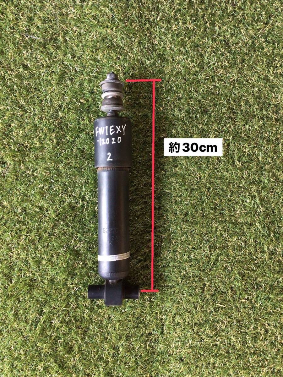 ② FW1EXY 日野 グラプロ キャブサス ショック アブソーバ リア C2-2559 ④ 即日発送可 エンジン E13C 52270-1420 60s拍卖