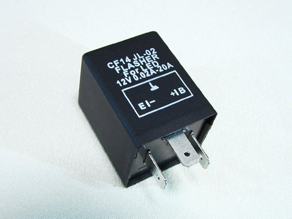 送料格安 汎用ICウインカーリレー 3ピン LEDハイフラ防止に ピアジオ ベスパ ランナー拍卖