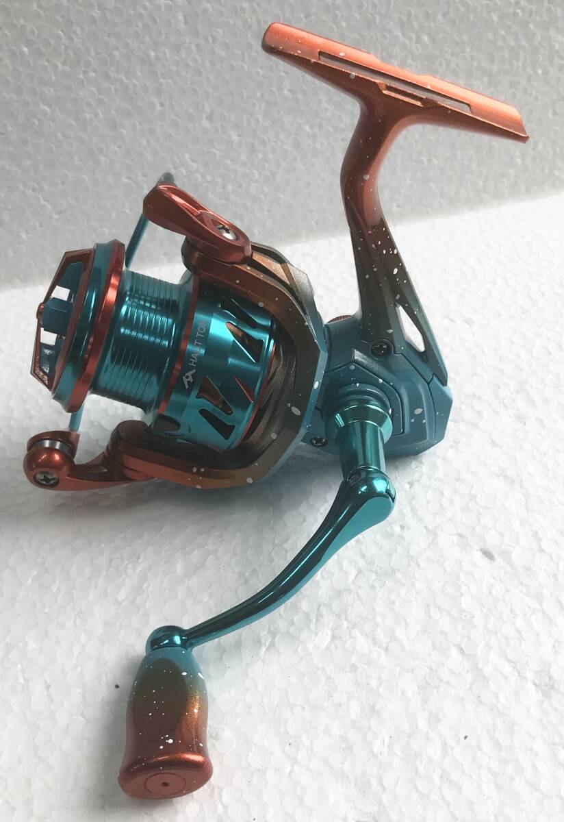 HAUT TONスピニングリールIF3000送料無料☆新品未使用☆スペシャルカラーICE FLAME☆左右ハンドル変更可能☆250グラム☆アルミスプール☆拍卖