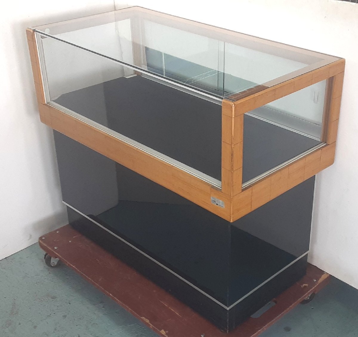★ 100202 ガラスケース ガラスショーケース セキスイ 下部収納付 W91xD46xH76.5cm 中古 引取 店頭受取 ★拍卖