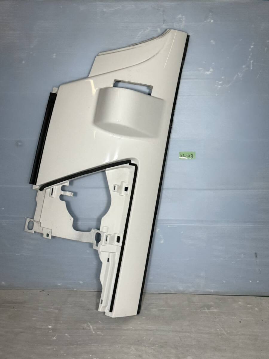 No.131 いすゞ ISUZU 07フォワード 純正 左(助手席側) コーナーパネル拍卖