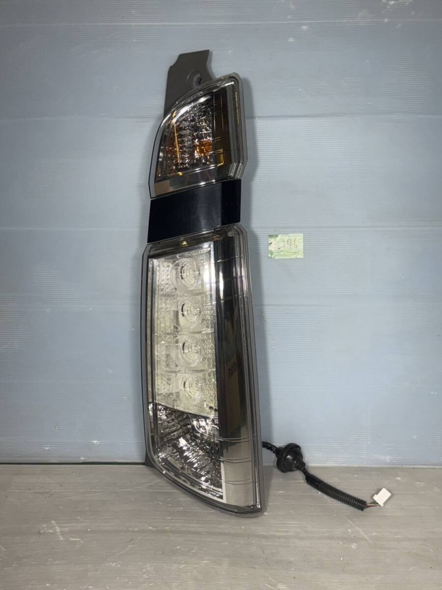 No.146 《破損なし》 ホンダ HONDA N-WGN エヌワゴン JH1 純正 LED テールライト 右(運転席側)拍卖