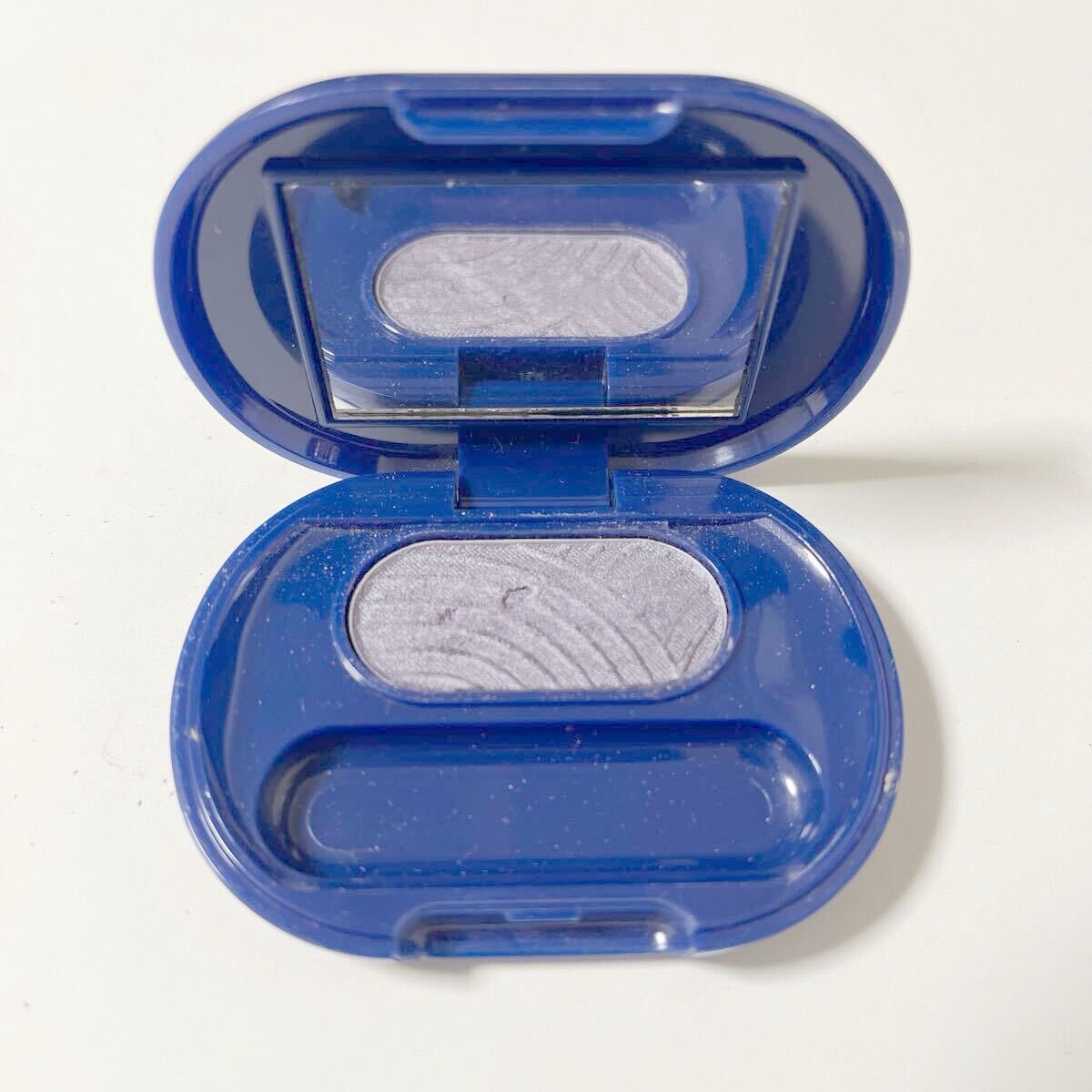 エイボン カラークリーム パウダーアイシャドウ T106 クリスタルライラック パープル系・アイカラー・アイシャドウ拍卖