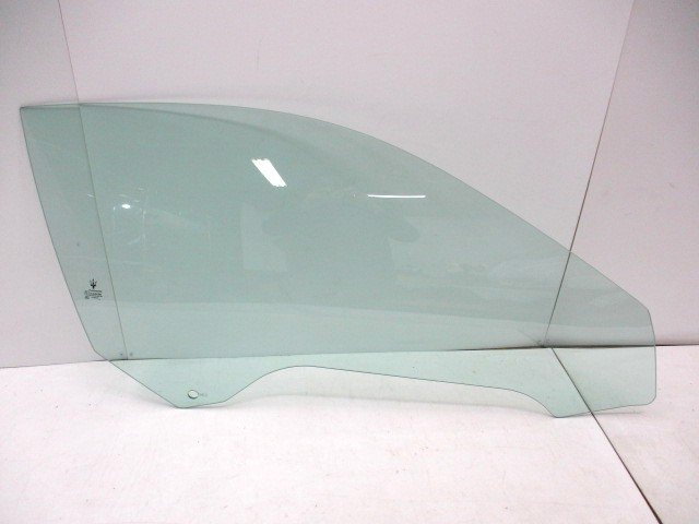 【即決有】 マセラティ グラントゥーリズモ 純正 右 フロントドア ガラス 068363200 (B044369)拍卖