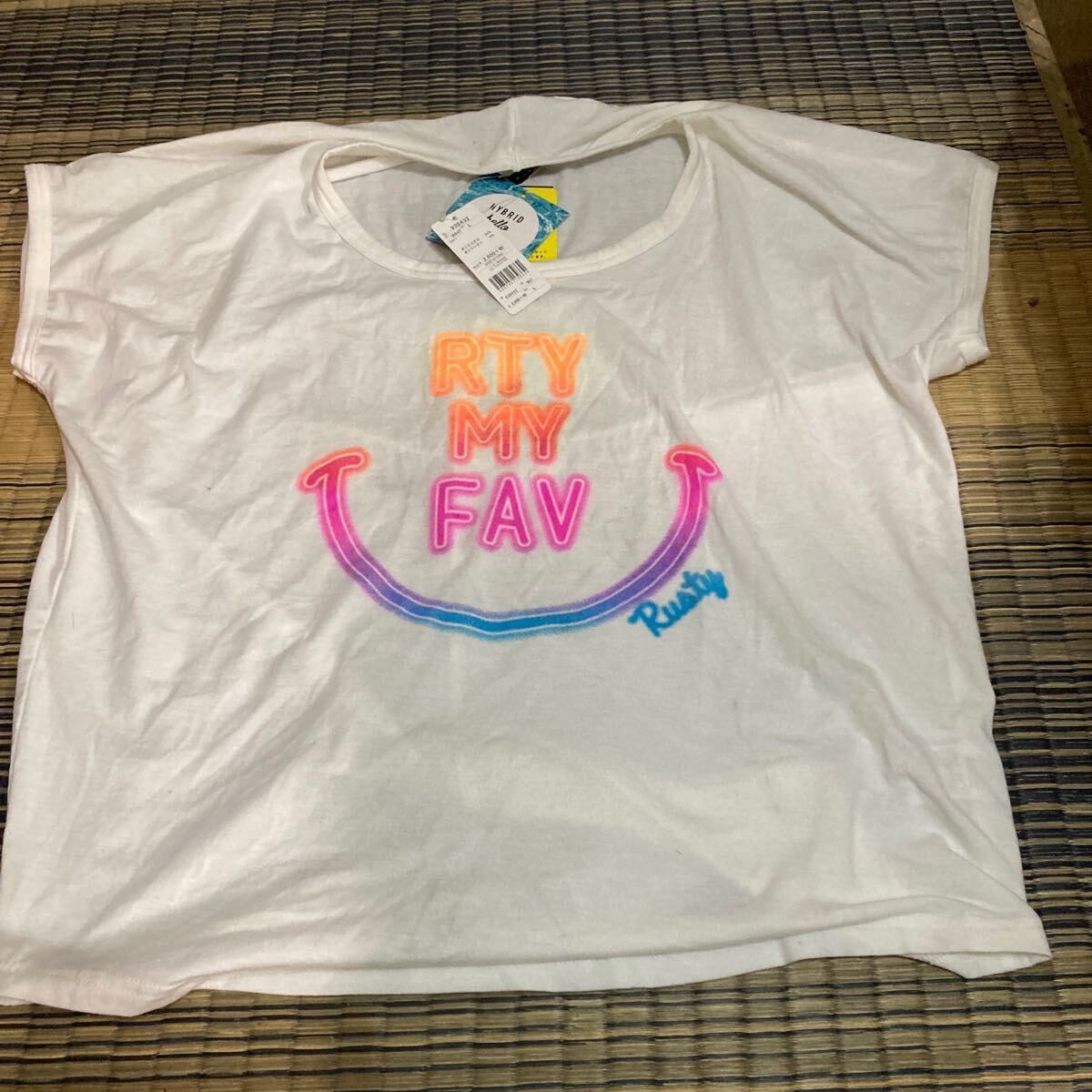 ラスティ 水陸両用 半袖Tシャツ RUSTY レディース ロゴT ラッシュガード UVカット サーフ ホワイト 白拍卖