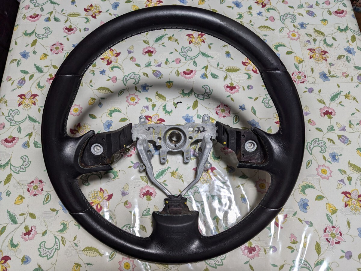 スバルレガシィBPBL後期MOMO純正 ステアリング拍卖