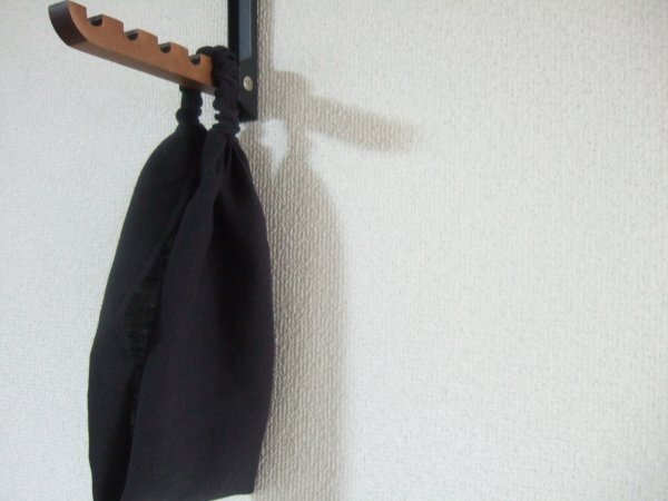 ★即決★ハンドメイド 布在庫限り★ 春の新作リネン さらっと感と色目がやさしい墨黒リネンのゆるターバン**こなれた感が素敵です拍卖