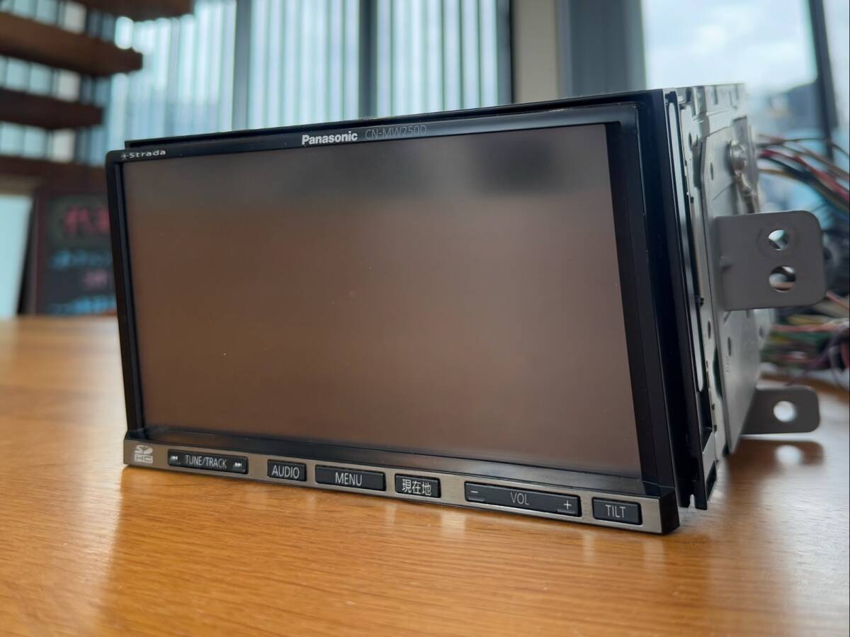 Panasonic Strada ストラーダ CN-MW250D カーナビ 中古 ジャンク【F4】拍卖