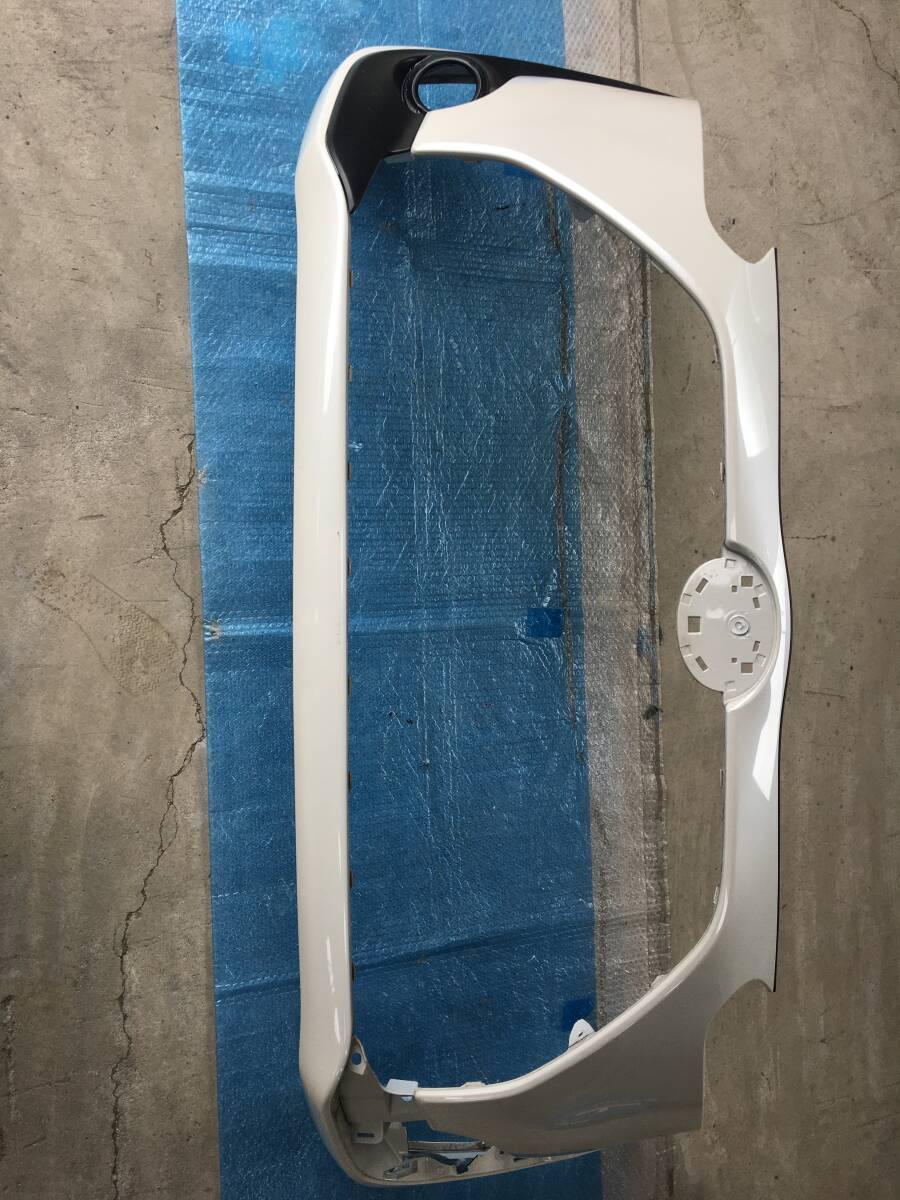 NCP175G NHP170G NSP170G NSP172G シエンタ フロントバンパー 純正 52119-52891 52119-52A00 TOYOTA SIENTA拍卖