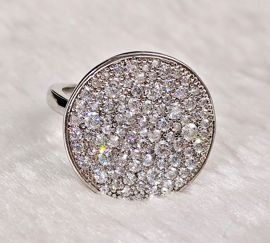 N250592◆Bigstone◆【丸】キラキラ輝く*ファッション印象*豪華なリング*11号拍卖