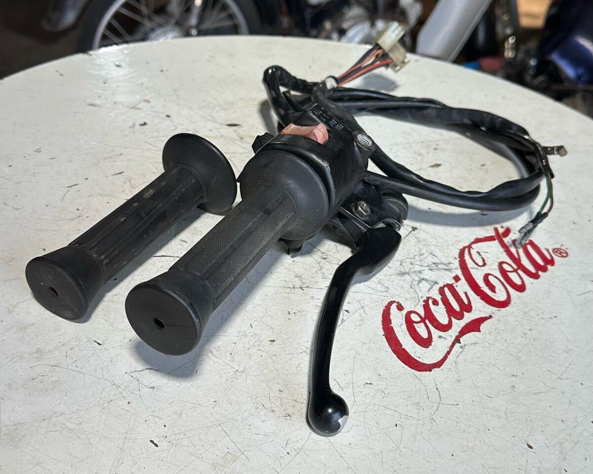 YAMAHA/ヤマハ 5G8 XJ750A 純正 スロットルホルダー ブレーキレバー ハンドルスイッチ 右 左右グリップ拍卖
