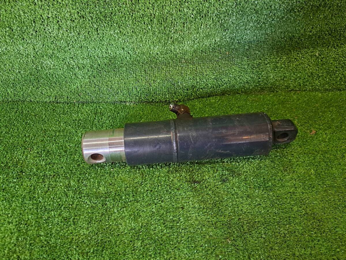 ★茨城発 イセキ コンバイン HF331外し オーガ油圧シリンダー★拍卖