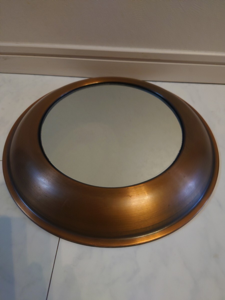 銅縁鏡です。直径約32cmございます。送料サービスさせて頂きます。銅価格、高騰中拍卖
