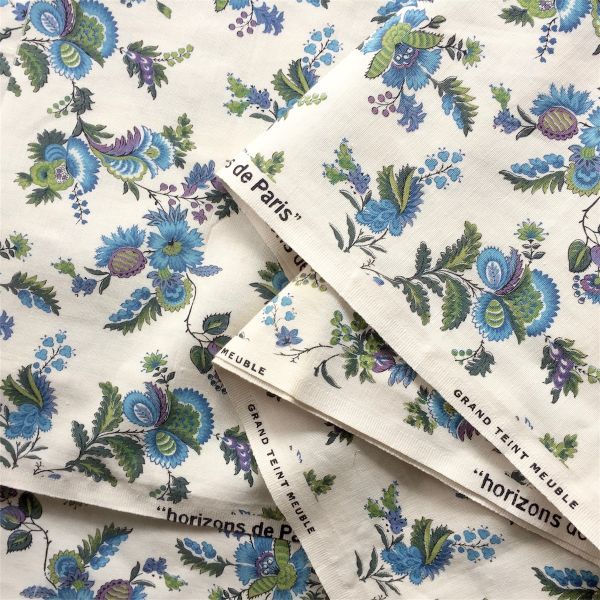 フランスアンティーク horizons de Paris ブルーの花とブルーのベリーとコットンリネンファブリック 63x47cm 生地 ヴィンテージ 青 麻 パリ拍卖