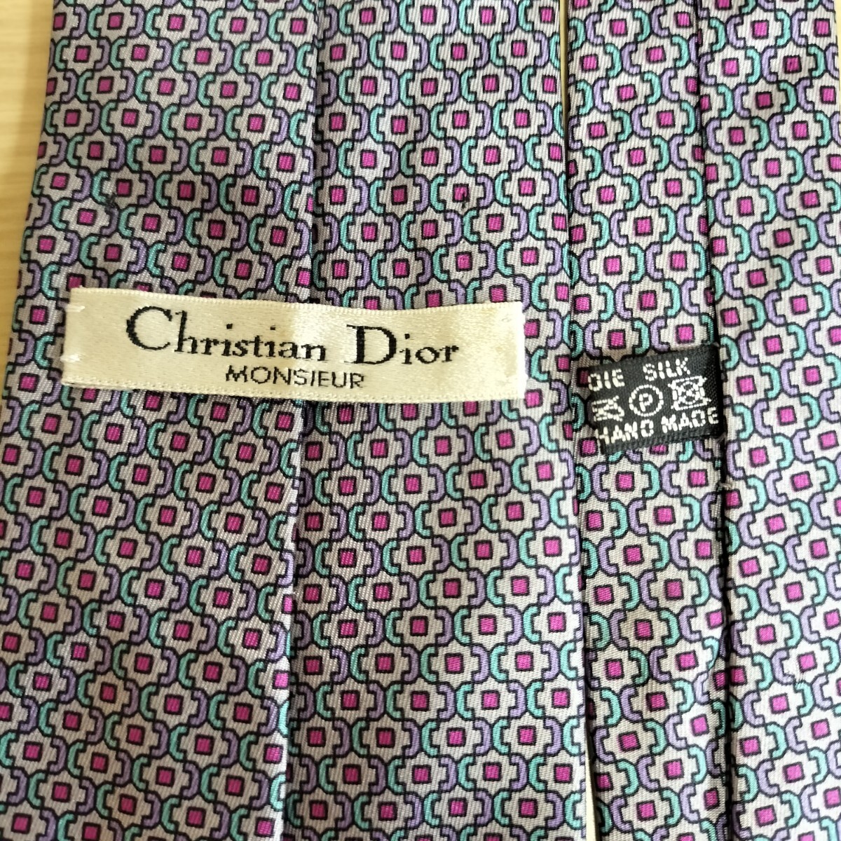 Christian Dior(クリスチャンディオール)ラベンダー赤ギザ模様ネクタイ拍卖