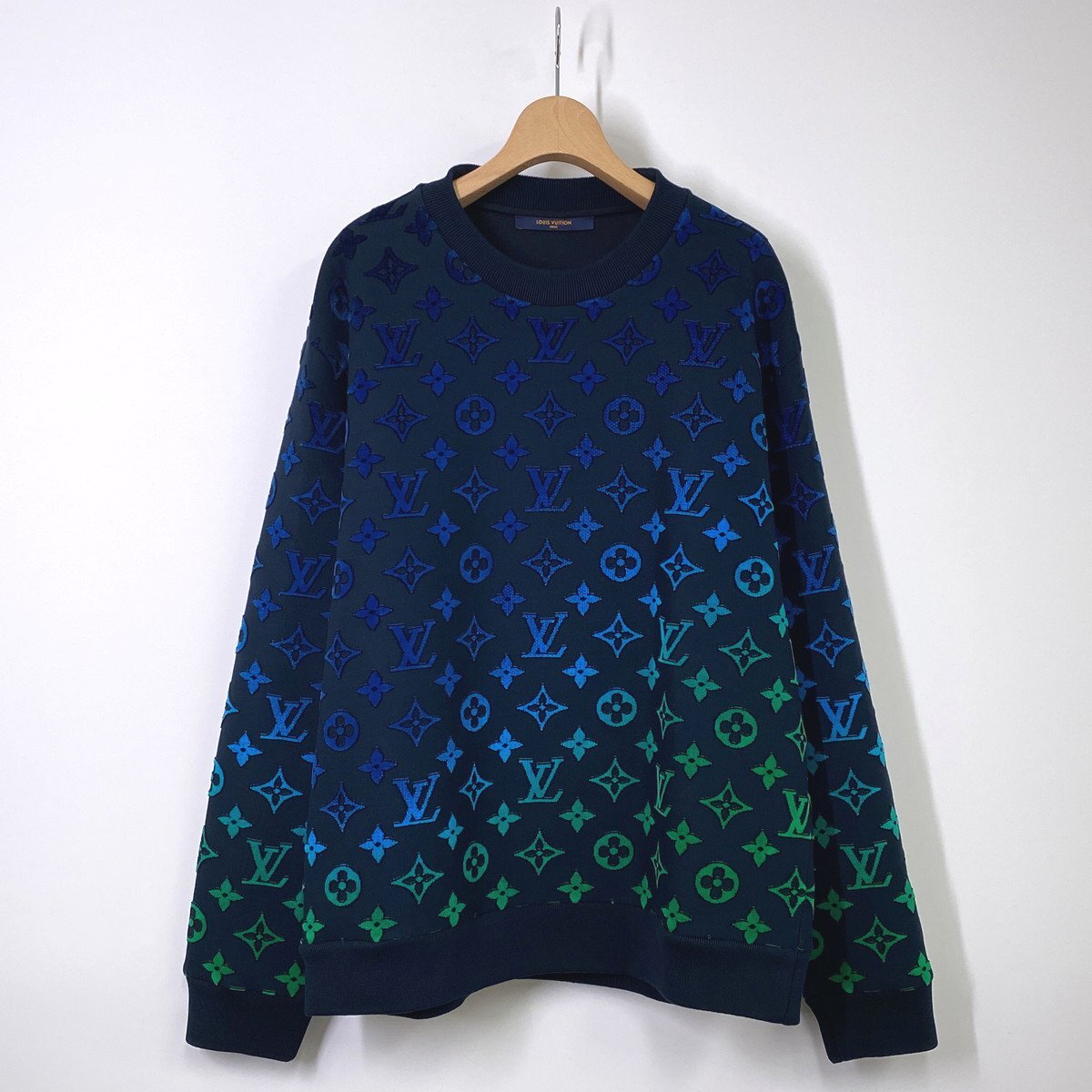 【国内正規品】LOUIS VUITTON ルイヴィトン グラディエント モノグラム スウェット L ネイビー 紺 トレーナー EA1196拍卖