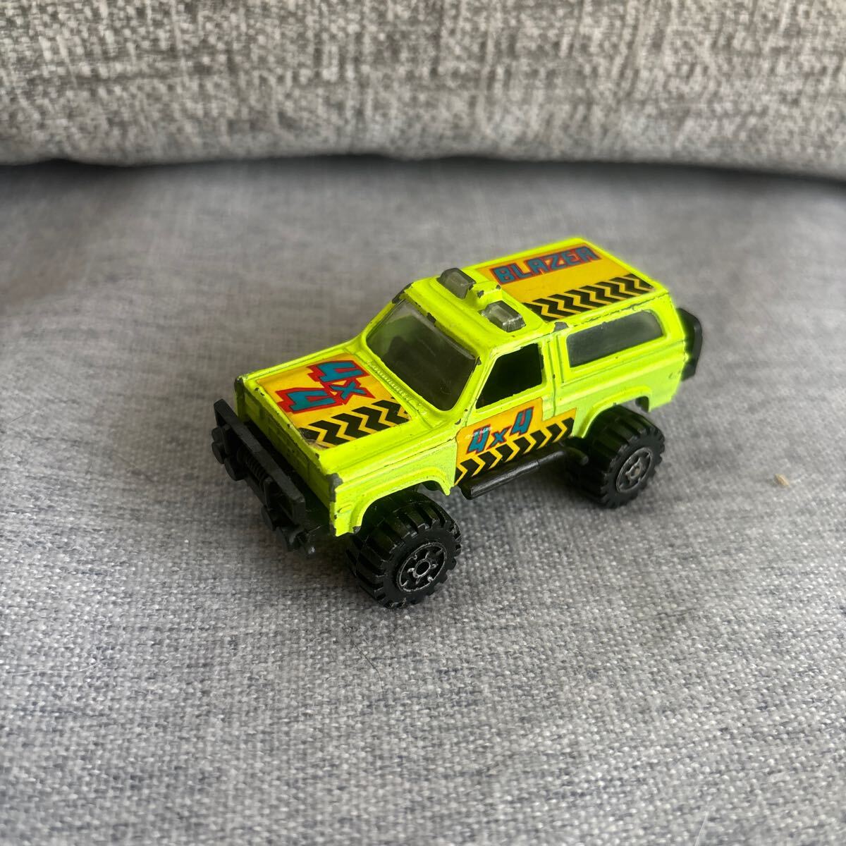 中古 SWIFT RUNNER faie DIE CAST ミニカー レトロ 150円拍卖