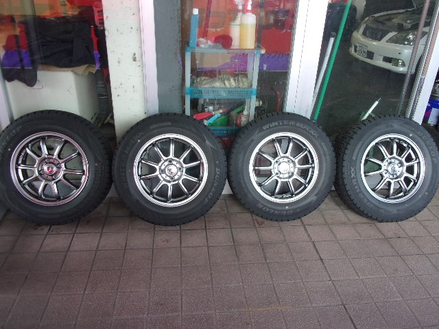♪S3257 バリ山! 2021年製 ダンロップ ウィンターマックス 195/70R15 アルミホイールセット ライズ・ロッキー♪拍卖