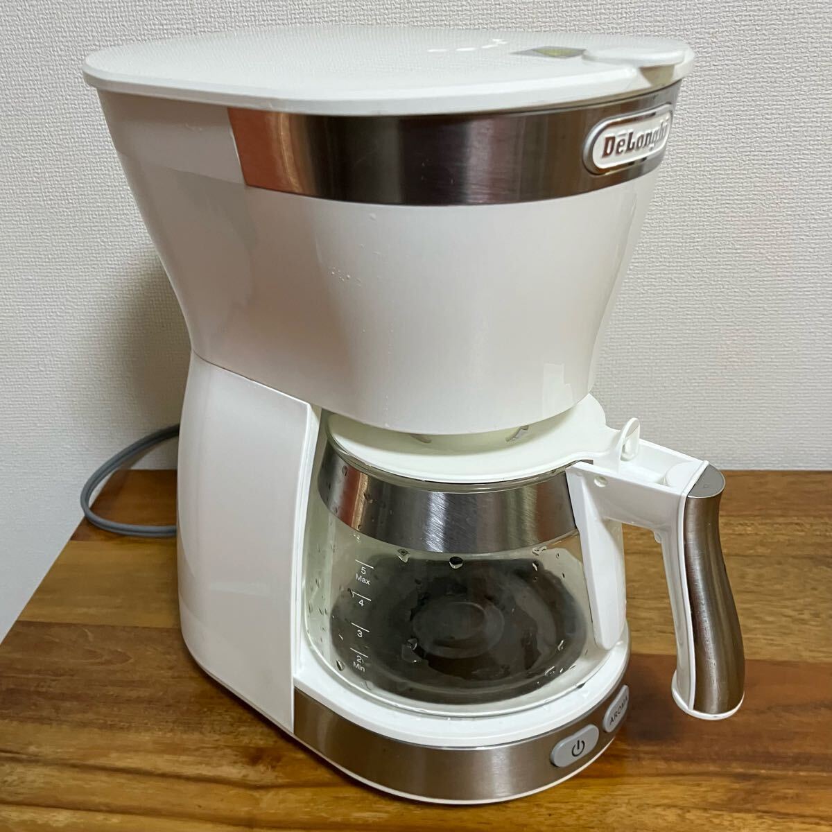 デロンギ コーヒーメーカー ICM12011J-W 送料無料拍卖