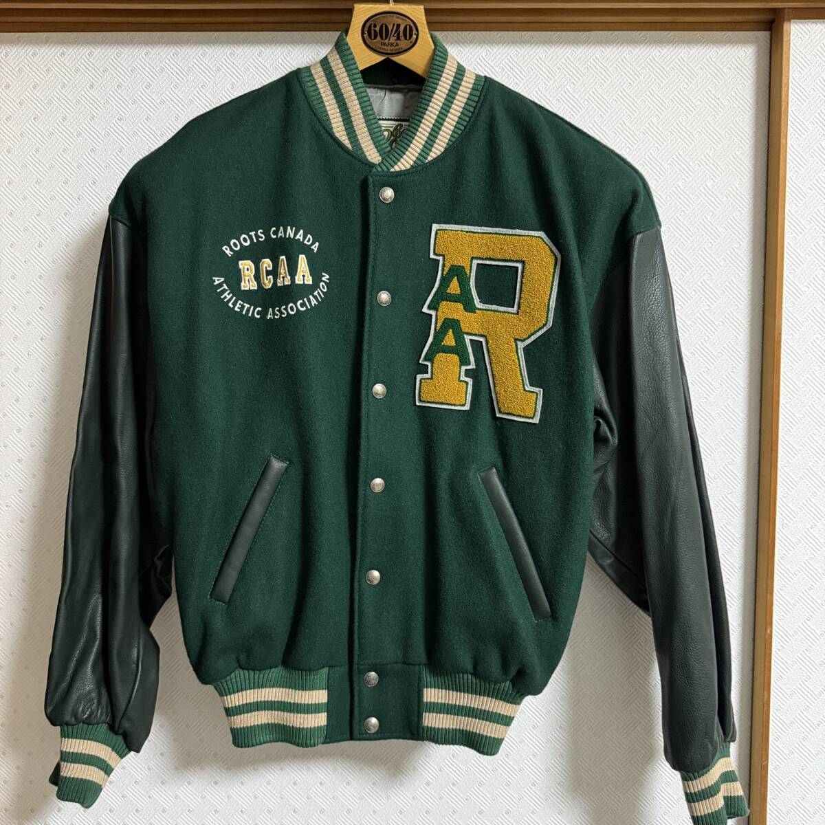 未着用・ビーバー ルーツ スタジャン★カナダ製★Beaver Roots★ビンテージ90年代★RCAAスタジアムジャンバー・スコービル製ボタン★M~L拍卖