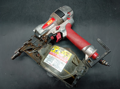 ▽ 【611】MAX 釘打ち機 HN-65N1 / マックス スーパーネイラ 65mm 高圧釘打ち機 エア工具 動作未確認拍卖