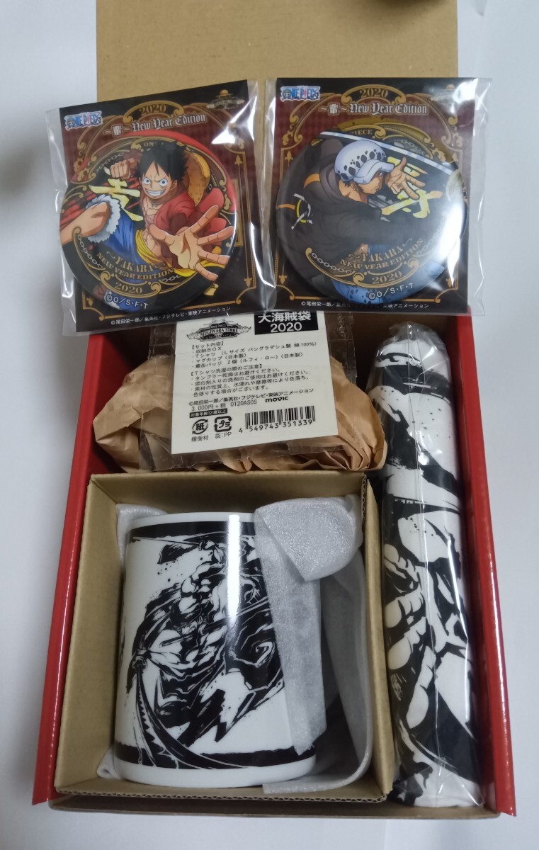 シャツ ONEPIECE 麦わらストア 限定 マグカップ ワンピース 大海賊袋 2020 輩缶バッジ ルフィ トラファルガー ロー拍卖