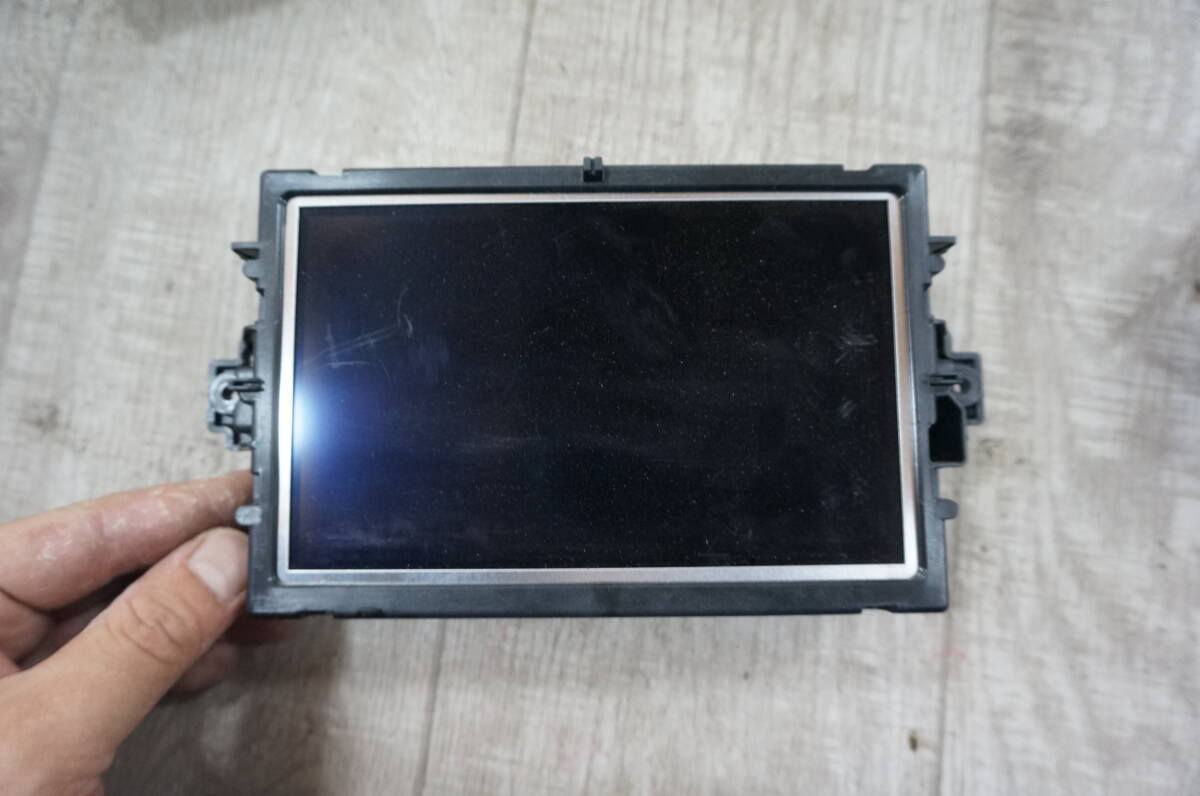 C423 MERCEDES-BENZ メルセデス ベンツ C-CLASS C-クラス S204 W204 純正 ナビ マルチモニター ディスプレイ A 172 901 65 00拍卖